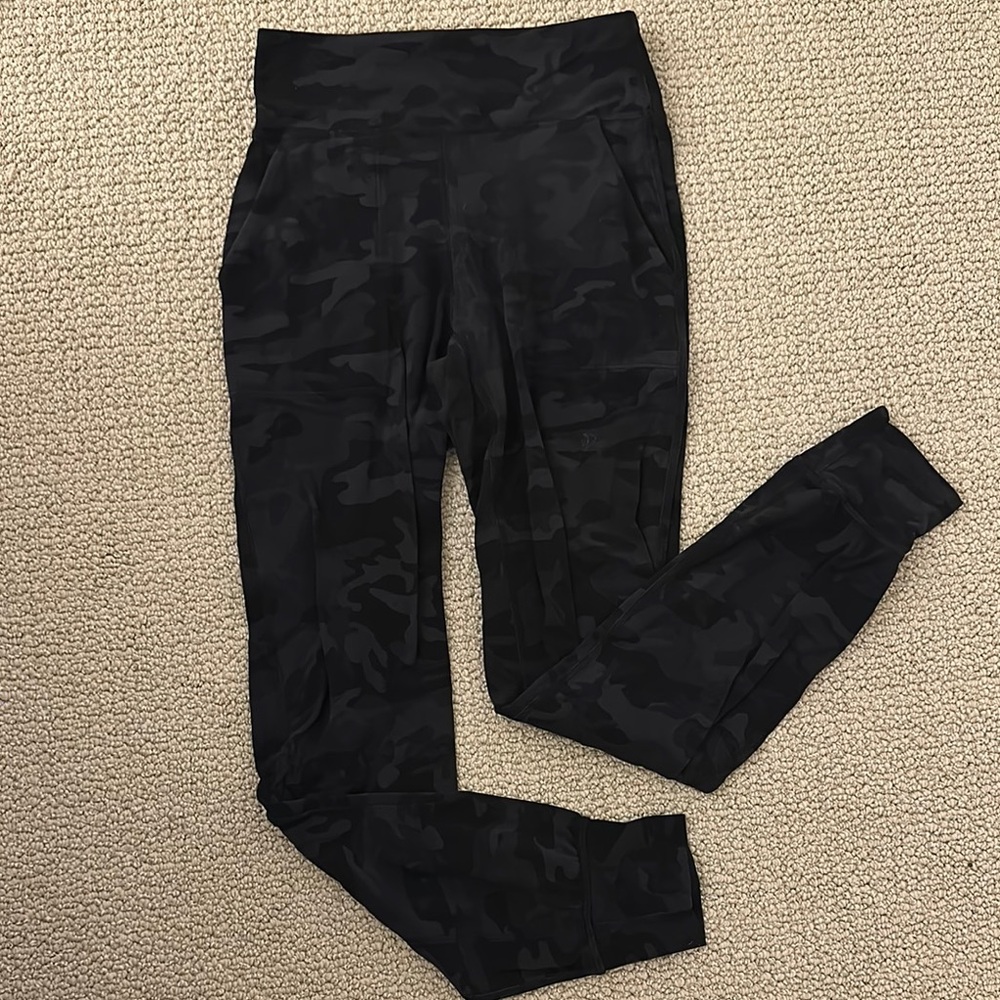 Lululemon Black Camouflage jogger